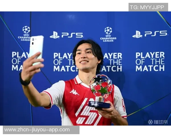 日本与加纳交锋前发布海报南野拓实成为焦点球员