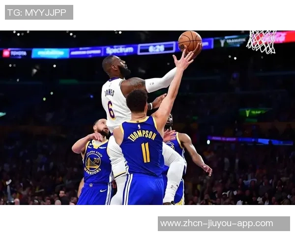 科尔强调季前赛首战湖人将采用深度轮换策略确保球员体能不被过度消耗